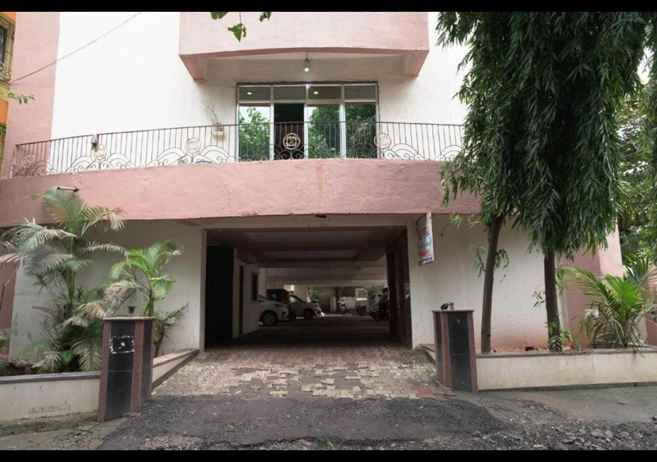 Hotel Sai Ganesh Lodging & Boarding By Wb Inn Titwala Exteriér fotografie